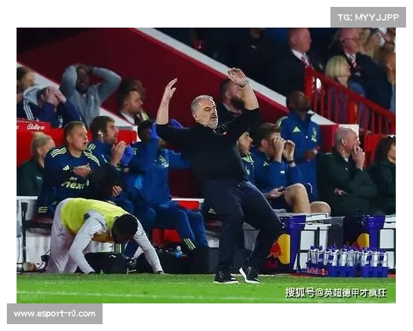 戴奇布防诺丁汉森林力求在曼联比赛中抢分